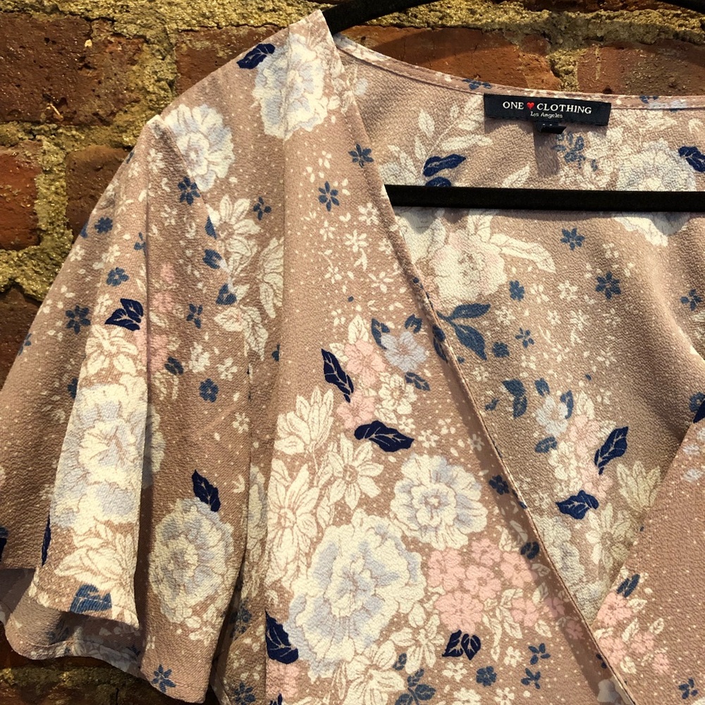 One Clothing Floral Wrap Top 💗
